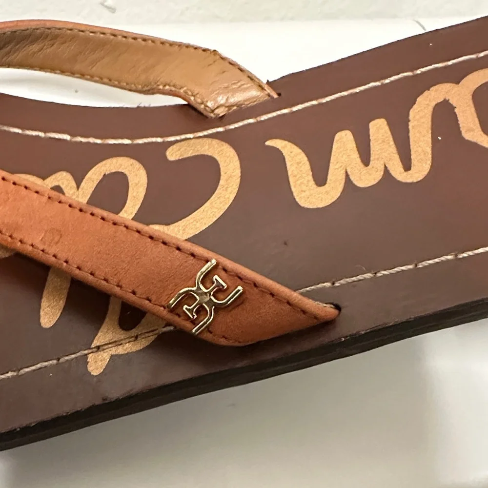 Sam Edelman Tan Strappy Sandals, PreOwned with some peeling on the right leg (8) - Picture 7 of 9